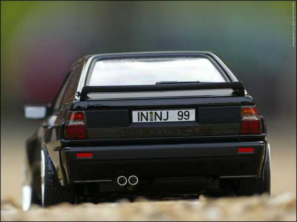 1:18 AUDI SPORT QUATTRO BLACK EDITION [ KURZ VERSION ]